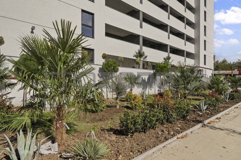 Apartament  2 camere, 65.4 mp, et 1, terasa 10.3 mp, finisat modern, comision 0%, metrou